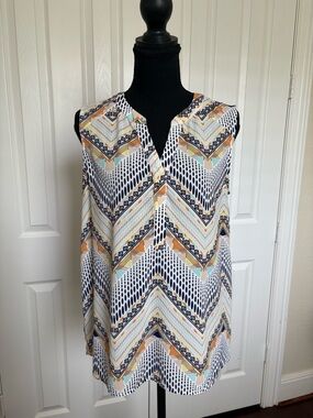 Skies Are Blue Chevron Print Sleeveless Blouse
